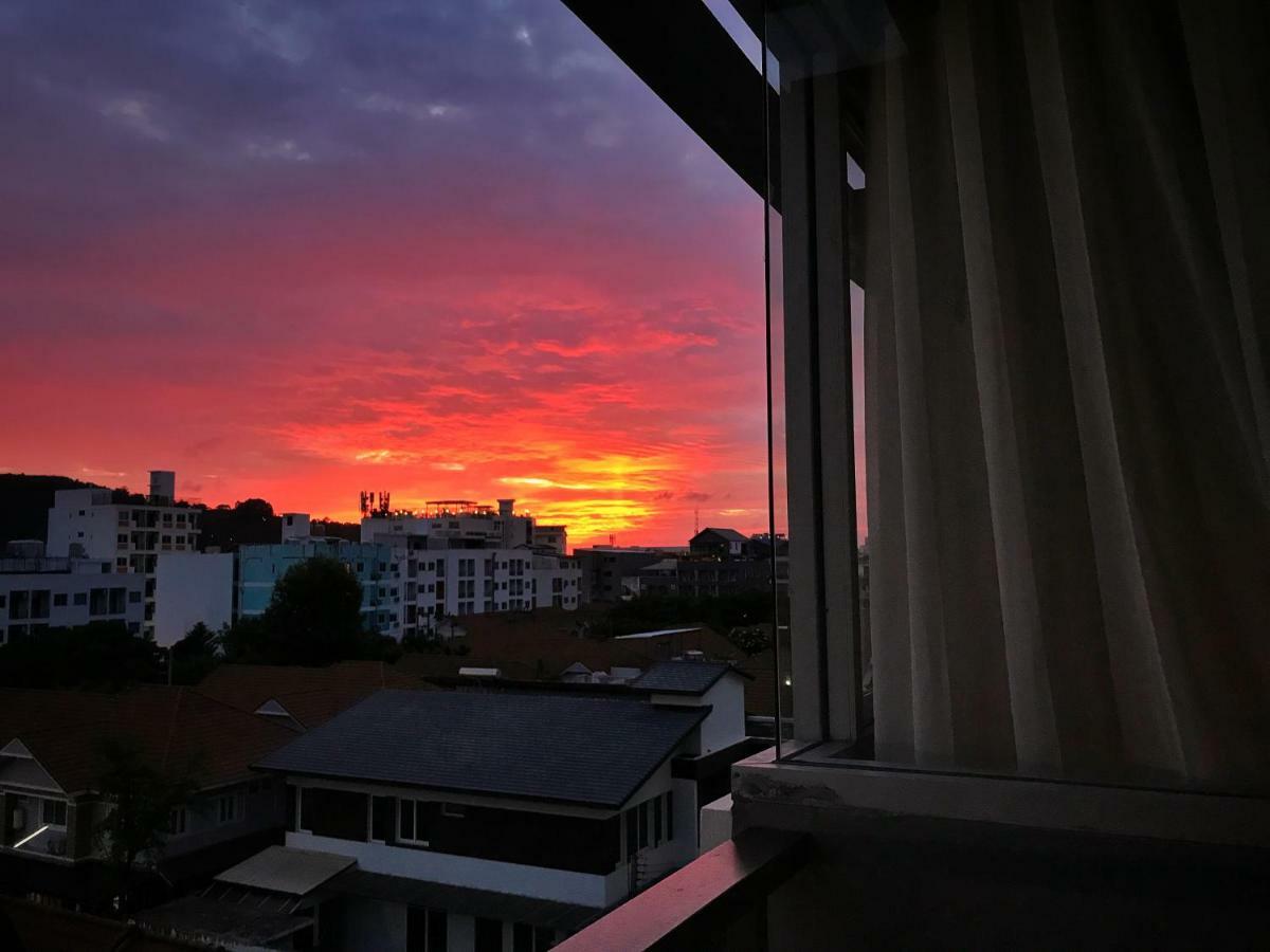 Tropical Sunset Khách sạn Patong
